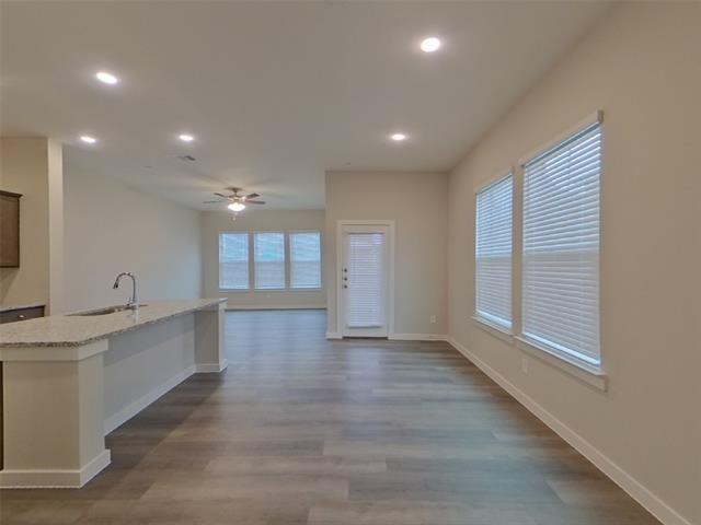 317 Lincoln Cir Saginaw, TX 76179 photo 4