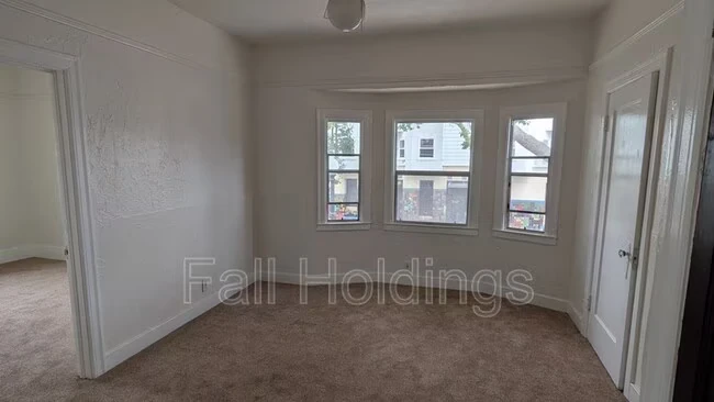 1438 Alcatraz Ave Berkeley, CA 94702 photo 4