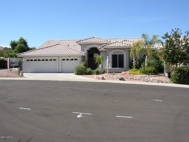 16022 N 17th Pl Phoenix, AZ 85022 photo 2