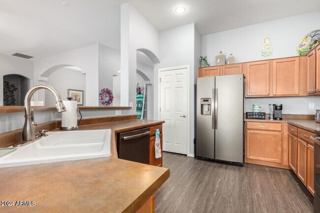 31815 N 22nd Ln Phoenix, AZ 85085 photo 4