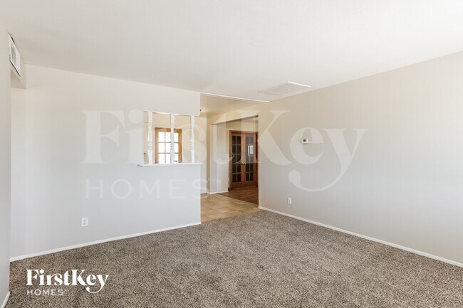 2114 W Sunnyside Dr Phoenix, AZ 85029 photo 3