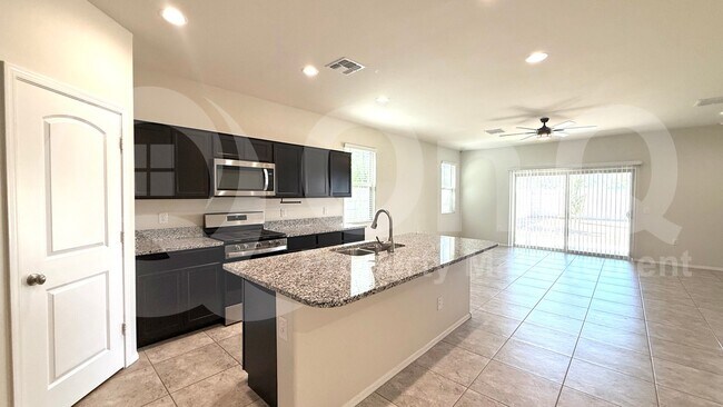 30827 West Flower Street, Buckeye, AZ 85396 photo 5
