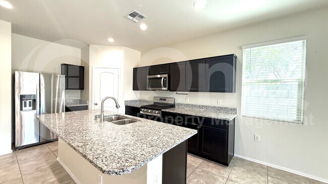 30827 West Flower Street, Buckeye, AZ 85396 photo 4