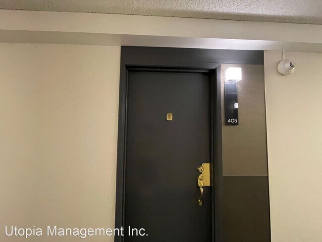 TOP FLOOR 1 BEDROOM with RESORT AMENITIES just 15 MIN. FROM SF photo 2