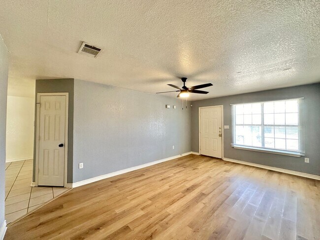 519 S 54th St Killeen, TX 76543 photo 5