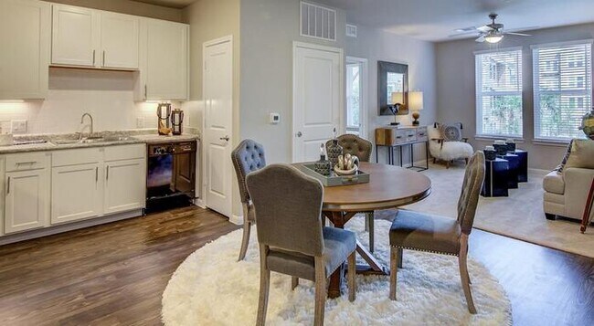 900 Gordon Heights Ln Oak Point, TX 75068 photo 3