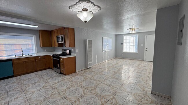 22330 Princeton Street, Hayward, CA 94541 photo 2