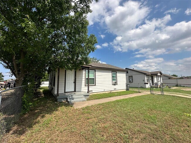 4305 Frazier Ave Fort Worth, TX 76115 photo 5