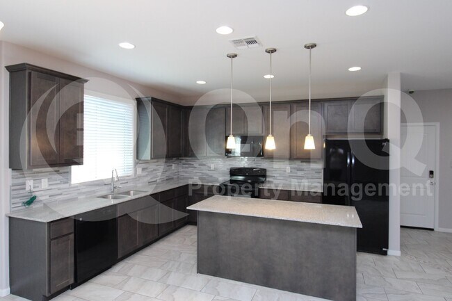24750 W Huntington Dr Buckeye, AZ 85326 photo 2