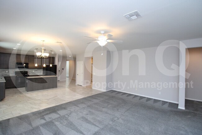 24750 W Huntington Dr Buckeye, AZ 85326 photo 4