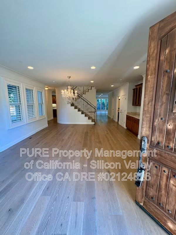 135 O' Connor St Menlo Park, CA 94025 photo 2