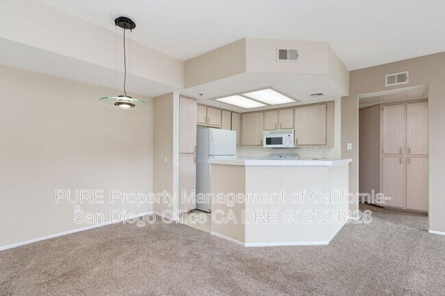 640 Camino De La Reina San Diego, CA 92108 photo 4