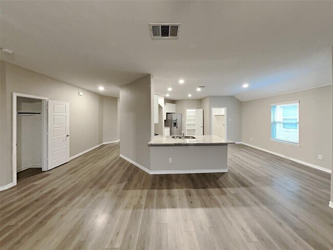 329 Mulberry Street, Royse City, TX 75189 photo 3