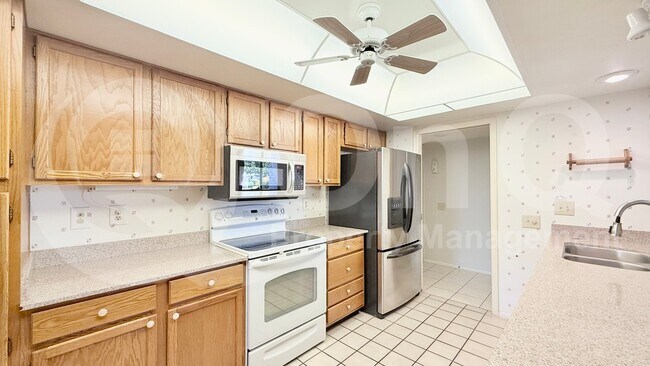 12527 West Prospect Drive, Sun City West, AZ 85375 photo 4