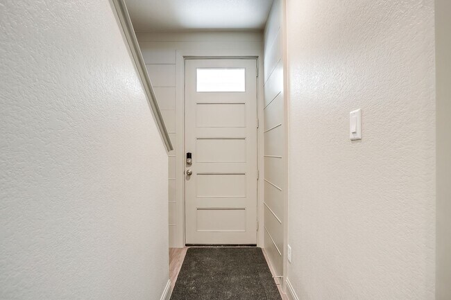 2833 Forest Park Blvd Fort Worth, TX 76110 photo 4