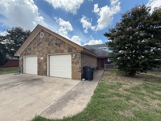 5100 Heather Ln Killeen, TX 76549 photo 2