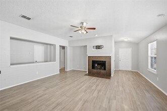 1665 Crown Point Drive, Frisco, TX 75036 photo 3