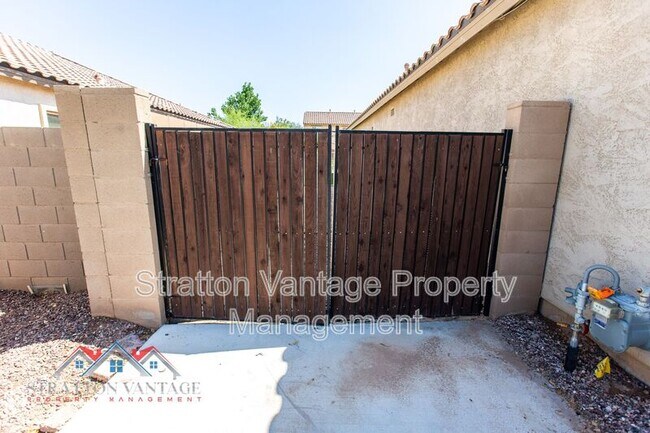 17507 W Fetlock Trl photo 3