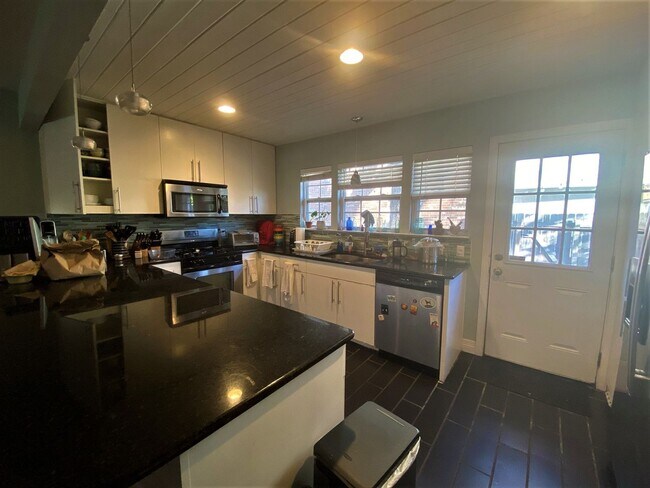 3801 Avenue G Austin, TX 78751 photo 4