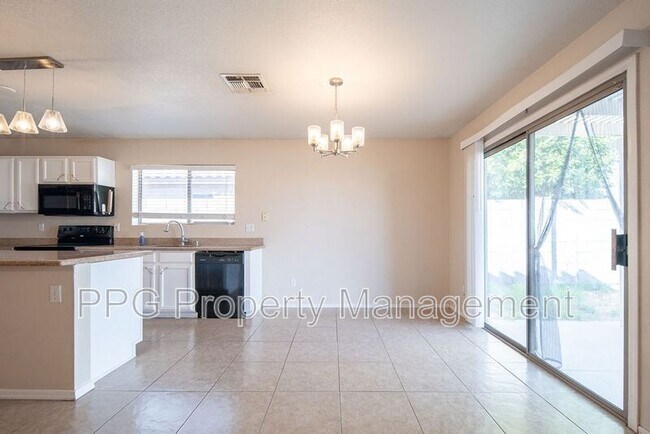 15105 N 155th Ln photo 4