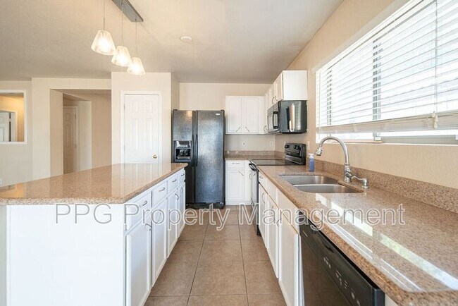 15105 N 155th Ln photo 3