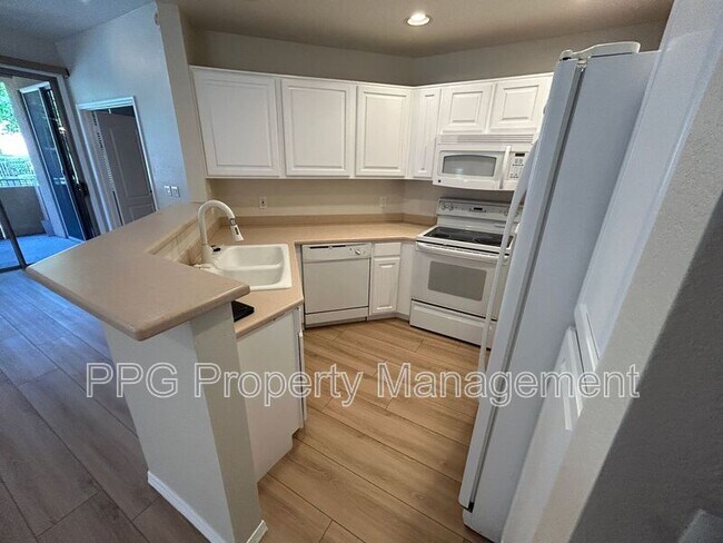 7887 N 16th St Phoenix, AZ 85020 photo 5
