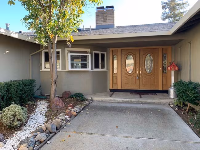 Fully Upgraded Single Family Livermore Home photo 4