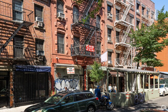 227 Mott St New York, NY 10012 photo 4
