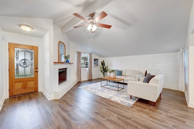 10224 Rutland Village W Austin, TX 78758 photo 3