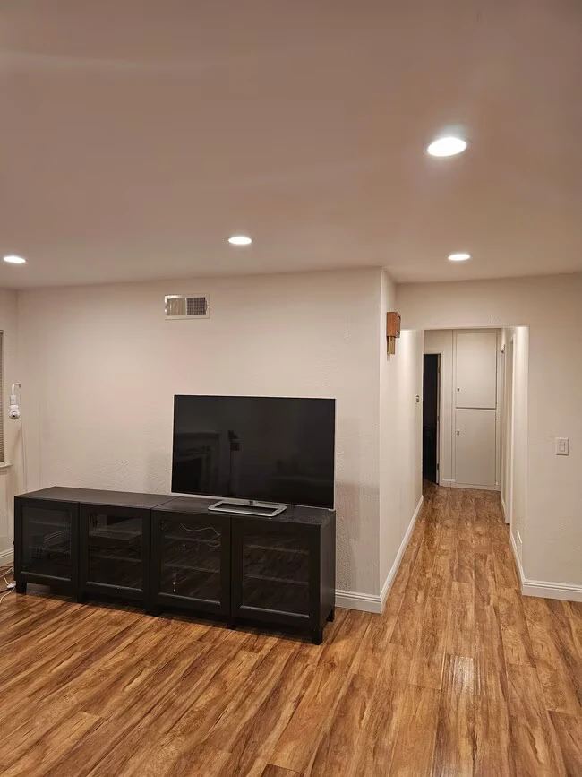 419 Curie Dr, San Jose (Single Family) photo 3