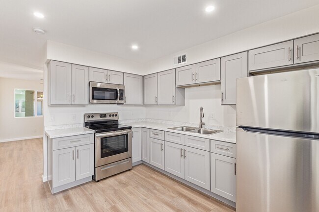 1444 E Broadway Rd Mesa, AZ 85204 photo 4