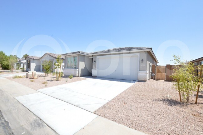 337 East Hawaii Drive, Casa Grande, AZ 85122 photo 2