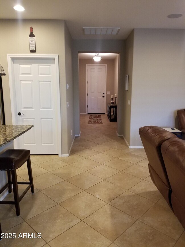 26881 W UTOPIA Road photo 3