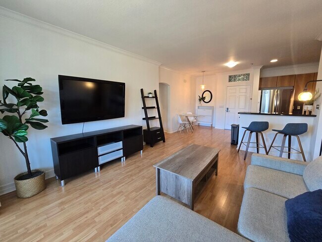 550 Park Blvd San Diego, CA 92101 photo 2
