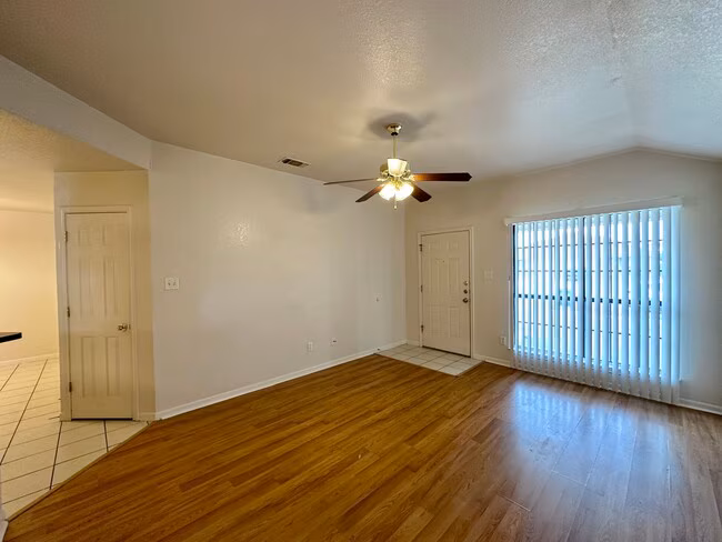 1100 Nicholas Cir Killeen, TX 76542 photo 4