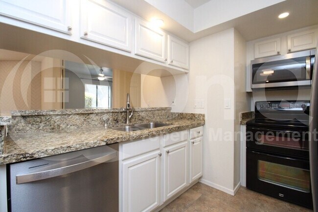 2935 N 68th St Scottsdale, AZ 85251 photo 5