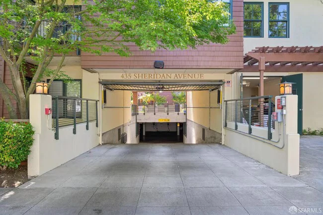 435 Sheridan Ave Palo Alto, CA 94306 photo 2