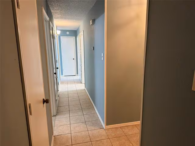 2414 March Ln Grand Prairie, TX 75050 photo 2
