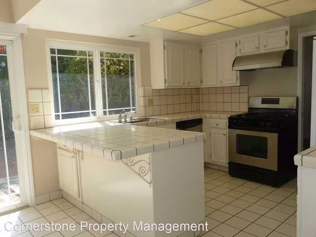 6514 Springpath Ln San Jose, CA 95120 photo 5