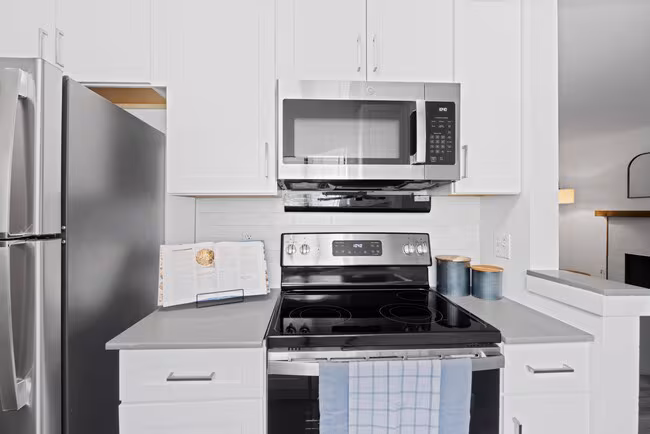 The Lakes Apartments photo 4