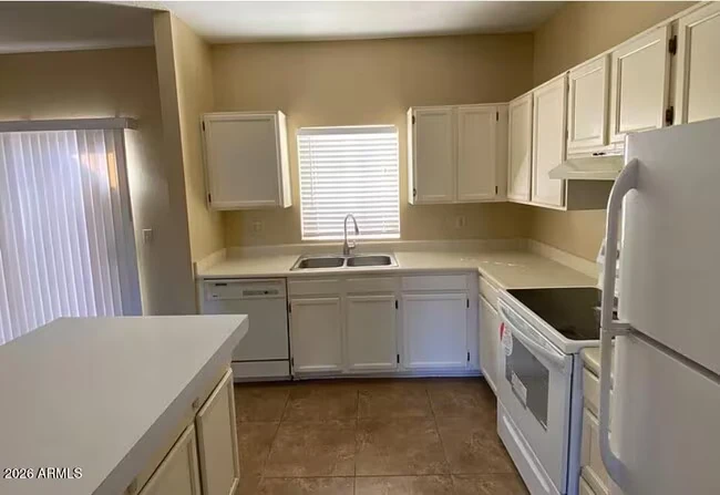 1601 N Saba St Chandler, AZ 85225 photo 3