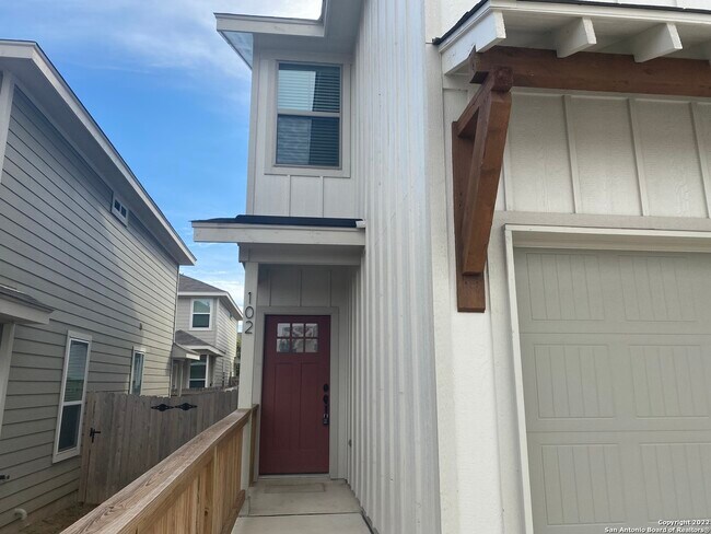 10312 Lynwood Crk San Antonio, TX 78245 photo 3