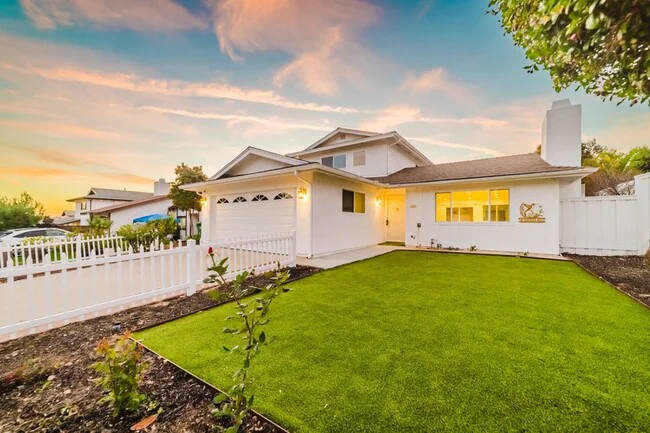 3163 Camarillo Ave Oceanside, CA 92056 photo 2