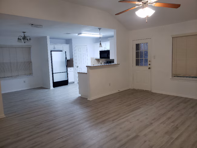 1121 Dixon Cir Copperas Cove, TX 76522 photo 4