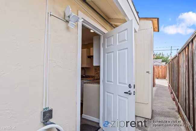 1935 Kinross Way San Jose, CA 95122 photo 4