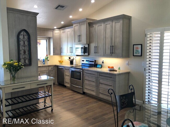 2462 Leisure World, Mesa, AZ 85206 photo 5