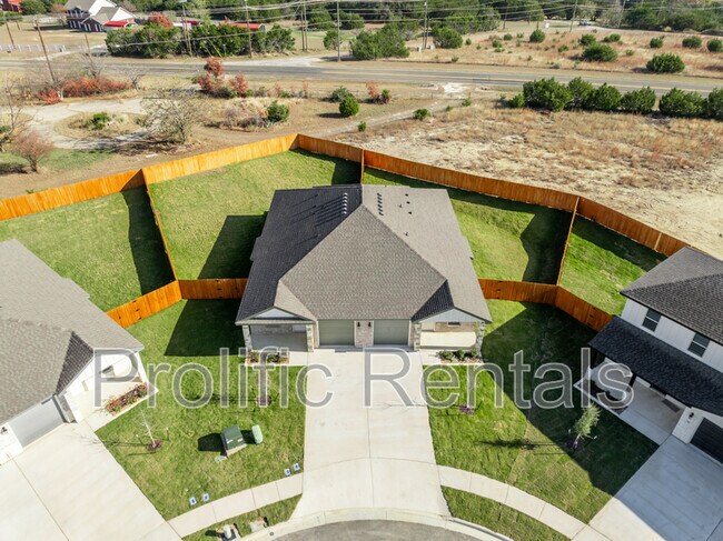 110 Logan Ct Copperas Cove, TX 76522 photo 5