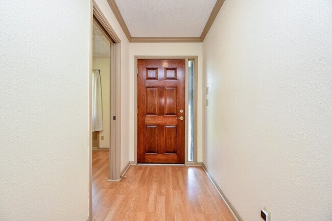 6533 Bayou Glen Road, Houston, TX 77057 photo 3