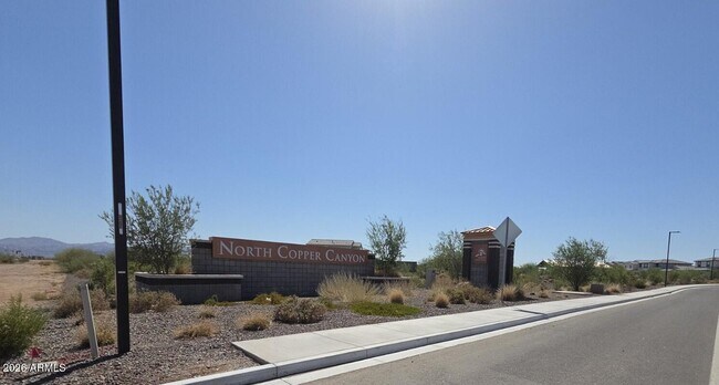 17353 W Patrick Ln Surprise, AZ 85387 photo 2