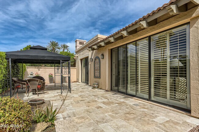 10058 E Cinnabar Ave Scottsdale, AZ 85258 photo 4